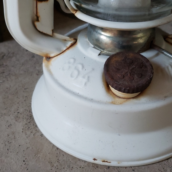 Vintage Meva #864 Kerosene Lantern - Picture 7 of 9